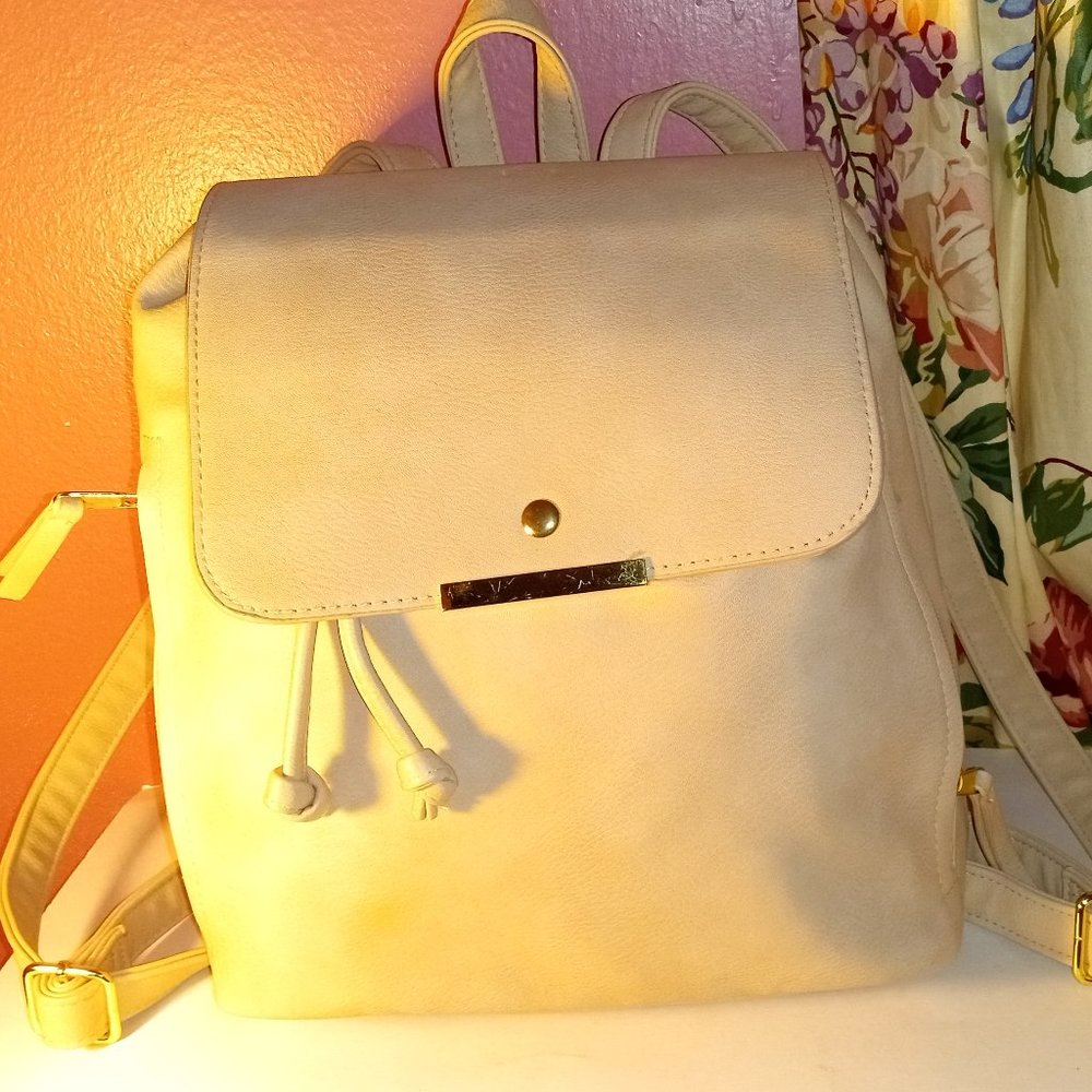 Mossimo Tan Color Drawstring Backpack Trimmed In … - image 1